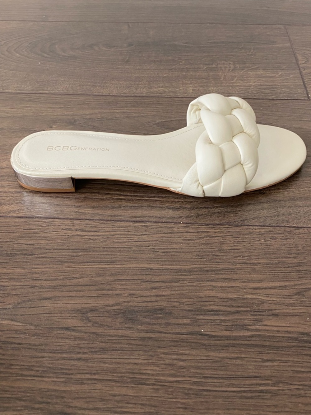 BCBGeneration New White Braided Slide Mule